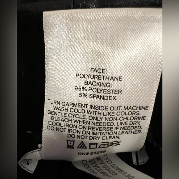 Bundle💕Cache Top & Express Super High Waisted Faux Leather Leggings - Picture 17 of 17